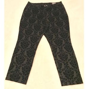 Avenue Damask Burnout Velvet Ponte Jeans 18
